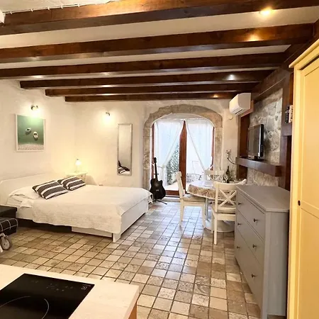 F Guest house Split