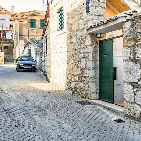 Πανσιόν F Σπλιτ