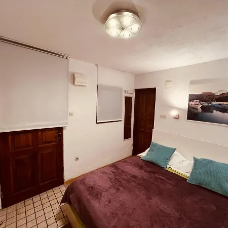 F Casa de hóspedes 3*