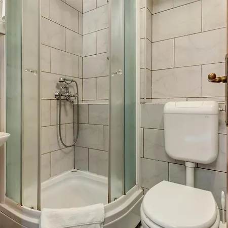 Casa de hóspedes F 3*