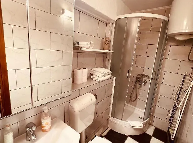 F ゲストハウス スプリト