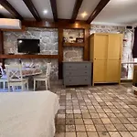 F ゲストハウス スプリト