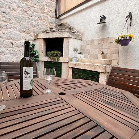 Гостевой дом F