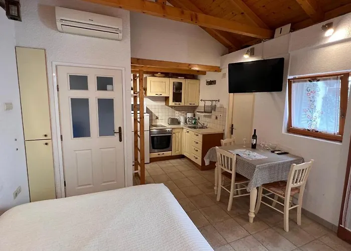 Гостевой дом F